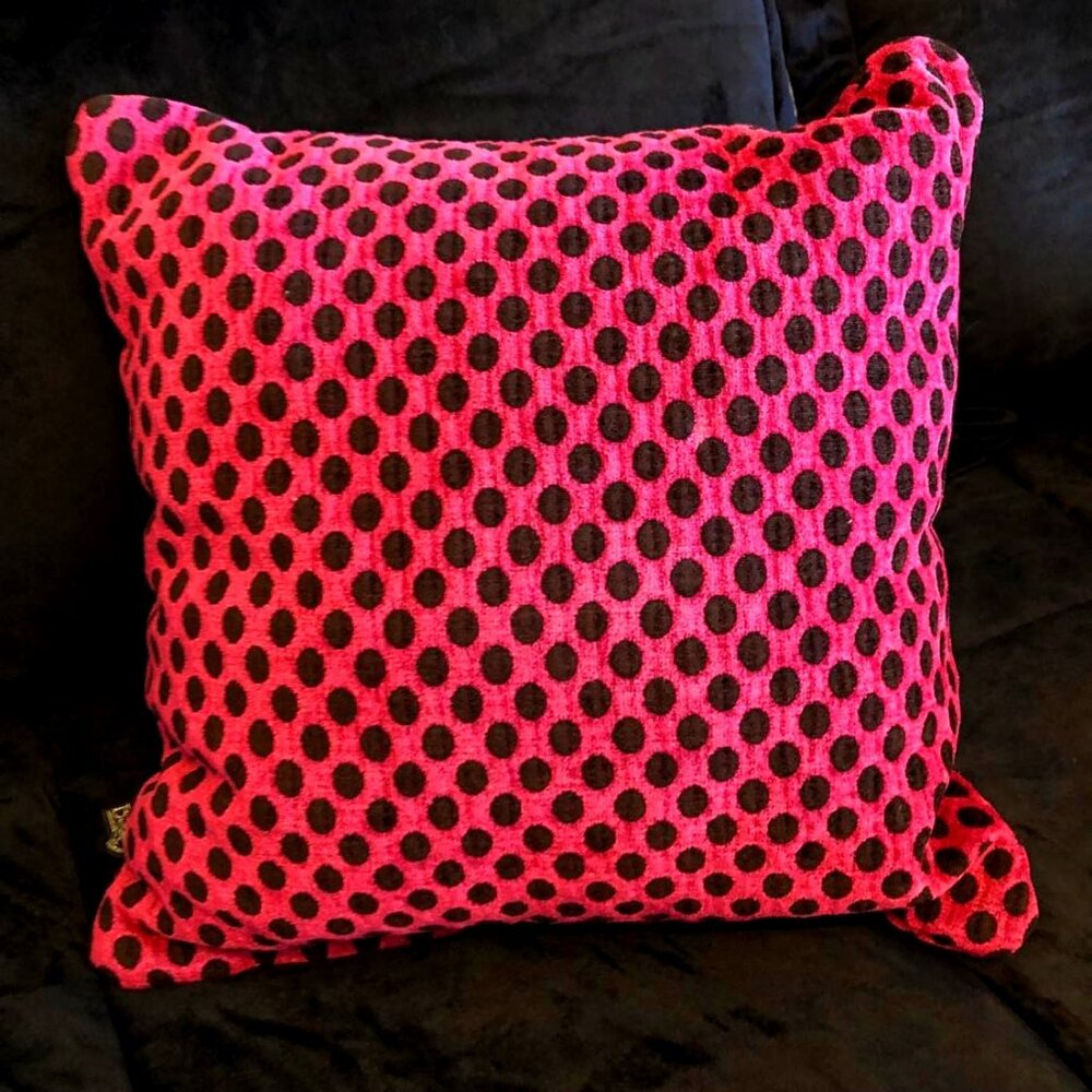 NWT BORGATA Home Accent Pillow 15" Square Chenille Hot Pink\Black Polka Dots